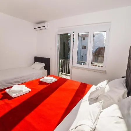 Appartement Split Beach Apartment