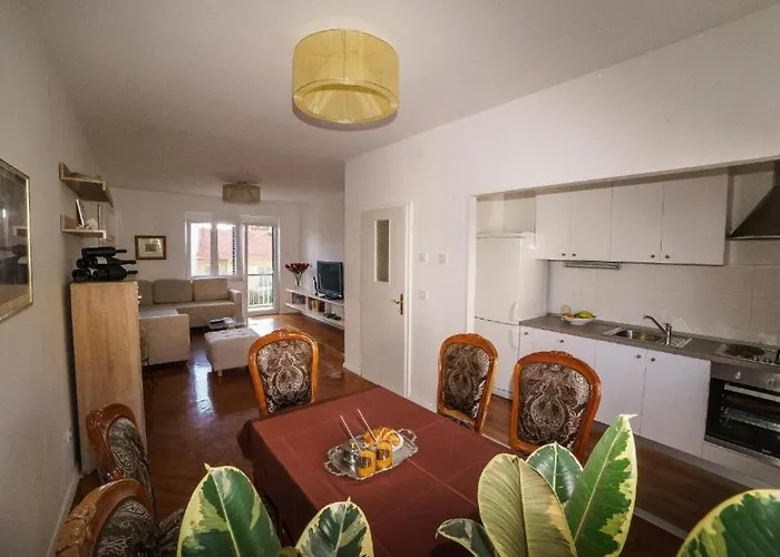 Split Beach Apartment