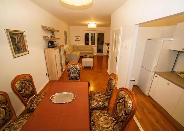 Split Beach Apartment 스플리트