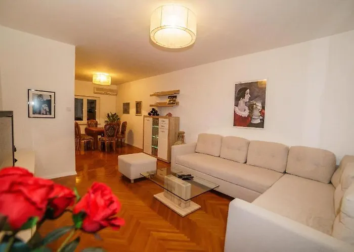 아파트 Split Beach Apartment *