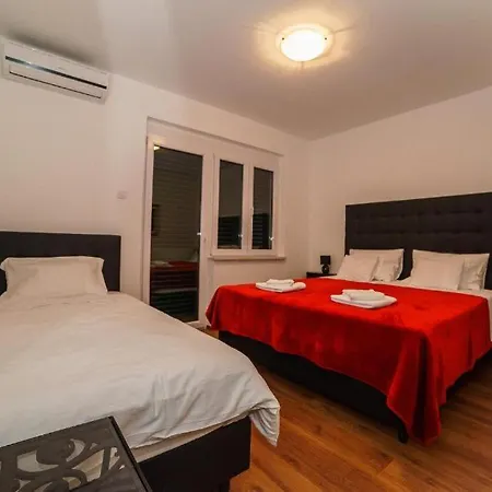 Split Beach Apartment 스플리트