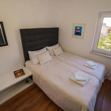 아파트 Split Beach Apartment